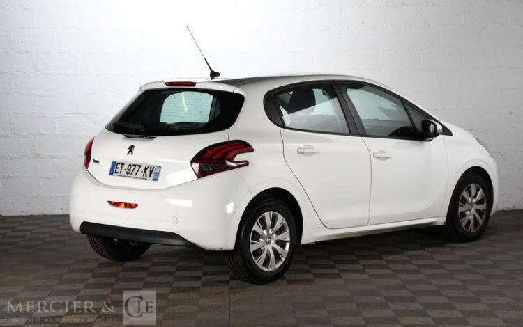 PEUGEOT 208 AFF 1,6 BLUEHDI 75 PREMIUM BLANC ET-977-KV