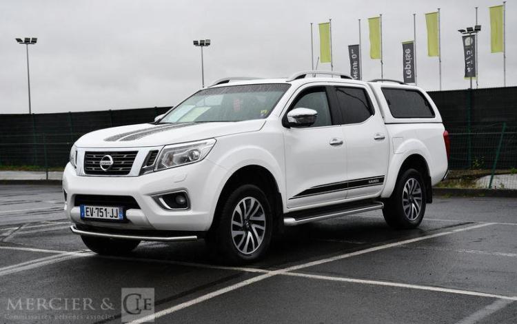 NISSAN NAVARA 2,3 DCI 190 DOUBLE CAB TEKNA BLANC EV-751-JJ