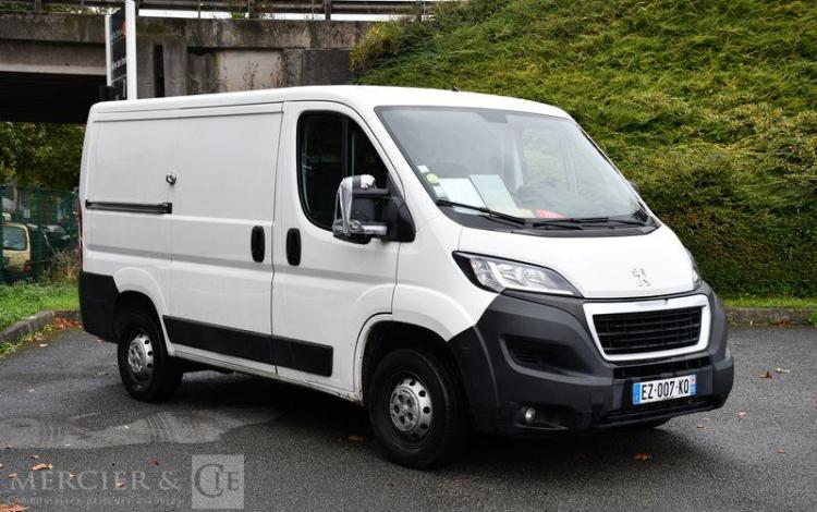 PEUGEOT BOXER 330 PREMIUM PACK BLANC EZ-007-KQ