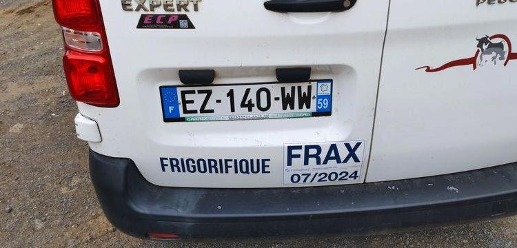 PEUGEOT EXPERT FOURGON FRIGORIFIQUE – DIESEL – 46409 KMS – ANNEE 2018 BLANC EZ-140-WW