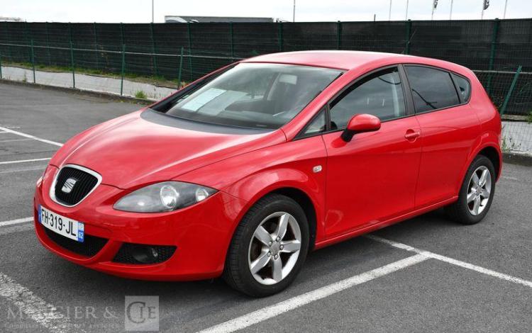 SEAT LEON 1,9 TDI105 REFERENCE ROUGE FH-319-JL