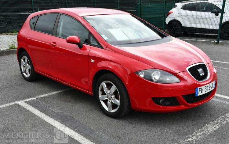 SEAT LEON 1,9 TDI105 REFERENCE ROUGE FH-319-JL