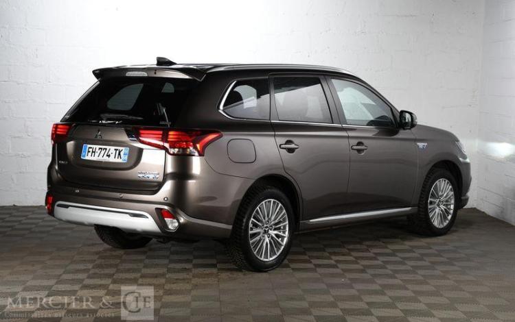 MITSUBISHI OUTLANDER 2,4 PHEV TWIN MOTOR 4WD INSTYLE GRIS FH-774-TK