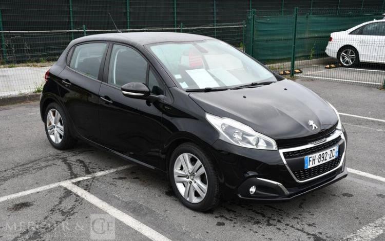 PEUGEOT 208 1,5 BLUEHDI 100CH S&S BVM5 SIGNATURE 5P NOIR FH-892-ZC