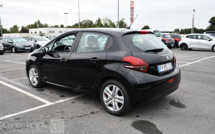 PEUGEOT 208 1,5 BLUEHDI 100CH S&S BVM5 SIGNATURE 5P NOIR FH-892-ZC