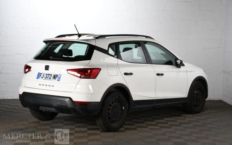 SEAT ARONA 1,6 TDI 95CH S&S BVM5 REFERENCE BLANC FJ-372-NP