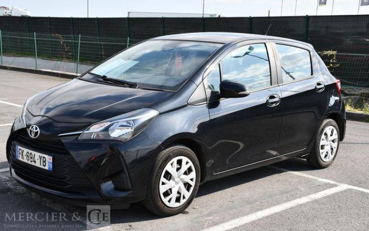 TOYOTA YARIS NOIR FK-694-YB