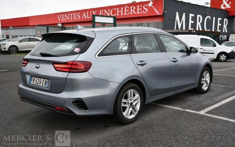 KIA CEE’D SW 1.6 CRDI 115 CV GRIS FM-529-EW