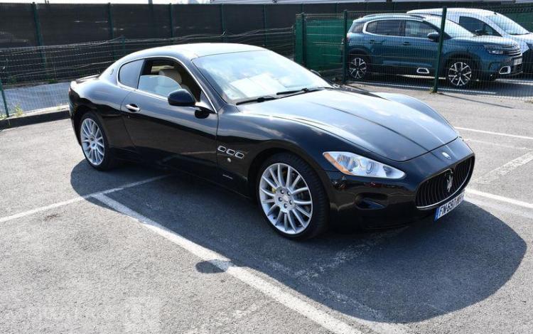 MASERATI GRANTURISMO 4,7 PS NOIR FN-697-MH