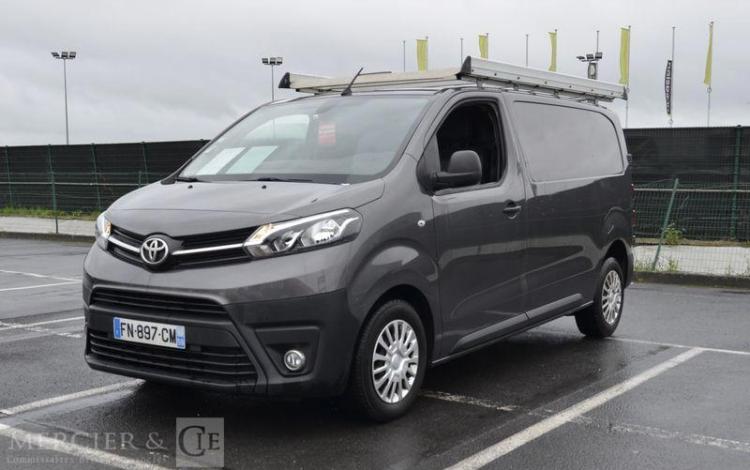 TOYOTA PROACE II 2,0D4D – 16V TURBO 122 CH – DIESEL – 124832 KMS – ANNEE 2020 GRIS FN-897-CM