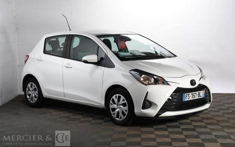 TOYOTA YARIS BLANC FS-767-BL