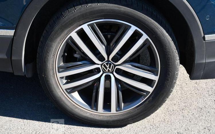 VOLKSWAGEN TIGUAN 1,4 TSI 245CH BLEU FY-903-XV