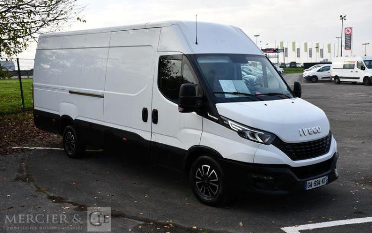 IVECO DAILY 35S16 BVA BLANC GA-934-KT