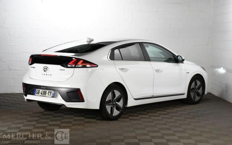 HYUNDAI IONIQ 1,6 EXECUTIVE BLANC GB-498-YY