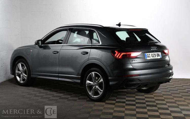 AUDI Q3 GRIS GC-029-BN