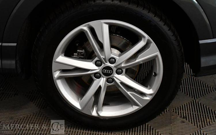 AUDI Q3 GRIS GC-029-BN