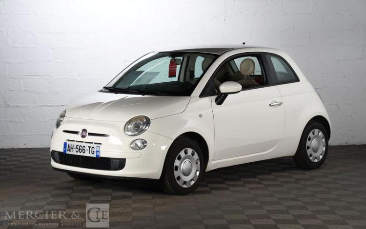 FIAT 500 BLANC AH-566-TG