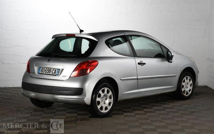 PEUGEOT 207 1,4 HDI 70CH URBAN GRIS BD-698-CA