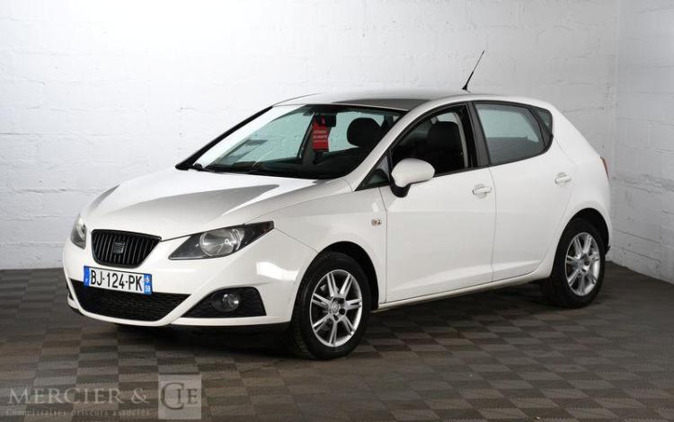 SEAT IBIZA 1,2 TDI 75CH STYLE BLANC BJ-124-PK