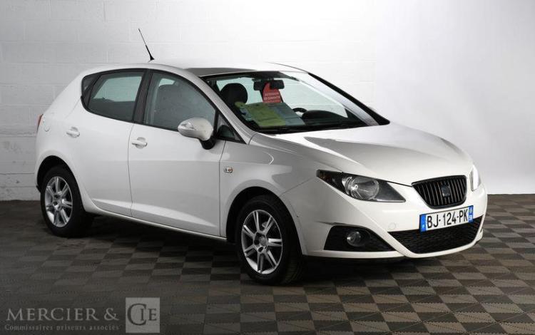 SEAT IBIZA 1,2 TDI 75CH STYLE BLANC BJ-124-PK