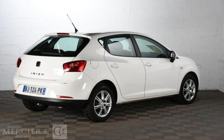 SEAT IBIZA 1,2 TDI 75CH STYLE BLANC BJ-124-PK