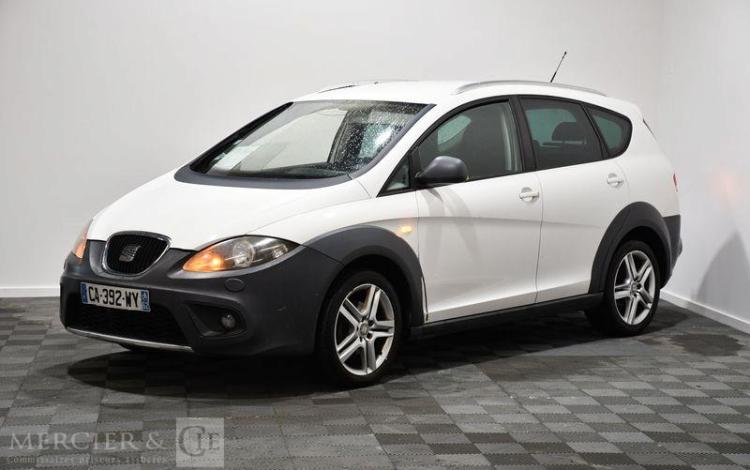 SEAT ALTEA FREETRACK 1,6 TDI FAP STYLE 4X2 BLANC CA-392-WY