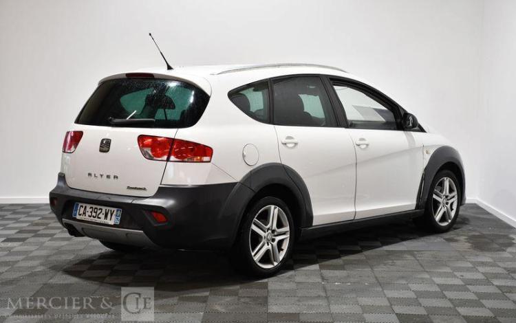 SEAT ALTEA FREETRACK 1,6 TDI FAP STYLE 4X2 BLANC CA-392-WY