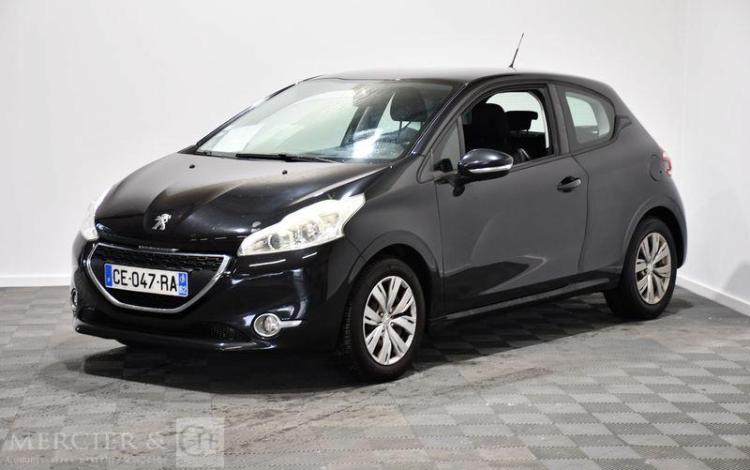 PEUGEOT 208 1,4 HDI 70 ACTIVE NOIR CE-047-RA