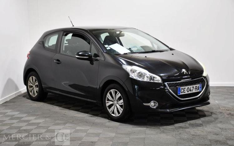 PEUGEOT 208 1,4 HDI 70 ACTIVE NOIR CE-047-RA