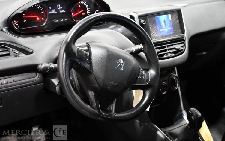 PEUGEOT 208 1,4 HDI 70 ACTIVE NOIR CE-047-RA