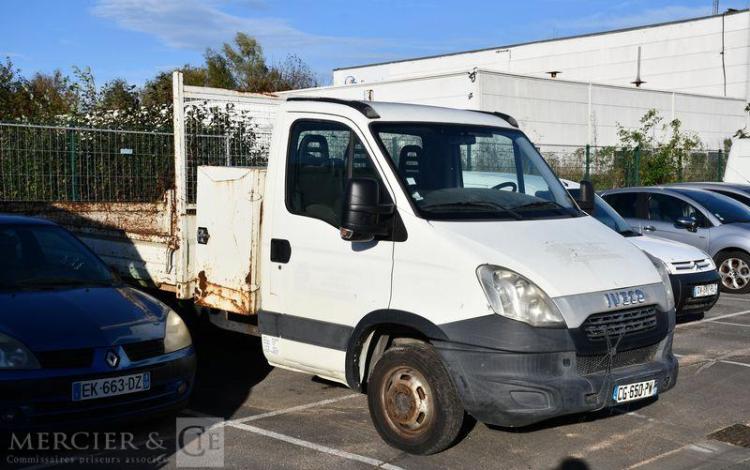 IVECO DAILY BENNE 2,3  CG-650-PW