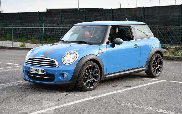 MINI COOPER D 112 BAYSWATER BLEU CJ-854-MQ