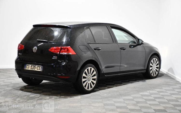 VOLKSWAGEN GOLF 7 NOIR CT-535-CS