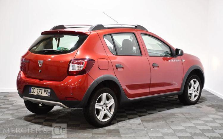 DACIA SANDERO STEPWAY 0,9 TCE 90 PRESTIGE ROUGE DC-171-PX