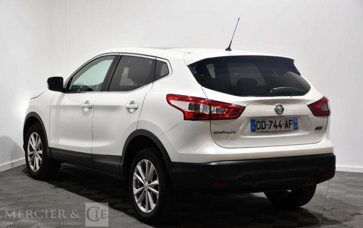 NISSAN QASHQAI 1,6 DCI130 CONNECT EDITION 2WD BLANC DD-744-AF