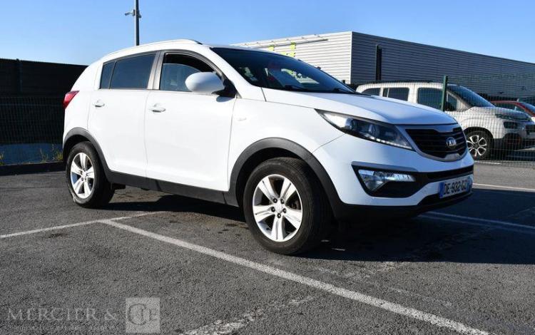 KIA SPORTAGE 1,7 CRDI 115 EDITION 4X2 ISG BLANC DE-932-GZ