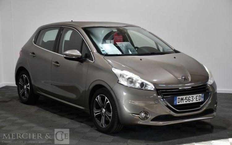 PEUGEOT 208 1,2 PURETECH 80 ALLURE BEIGE DM-563-ED