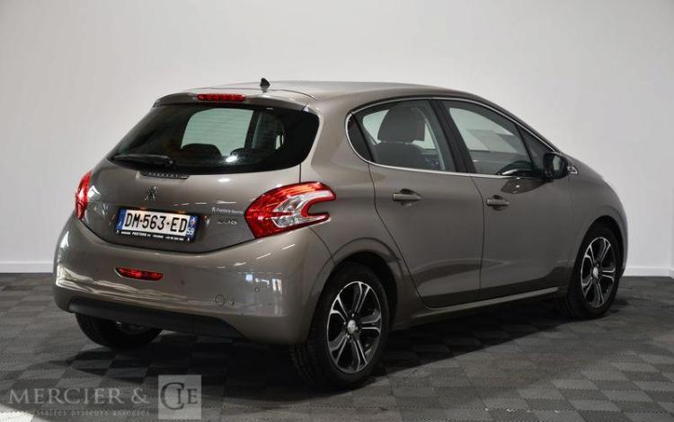 PEUGEOT 208 1,2 PURETECH 80 ALLURE BEIGE DM-563-ED