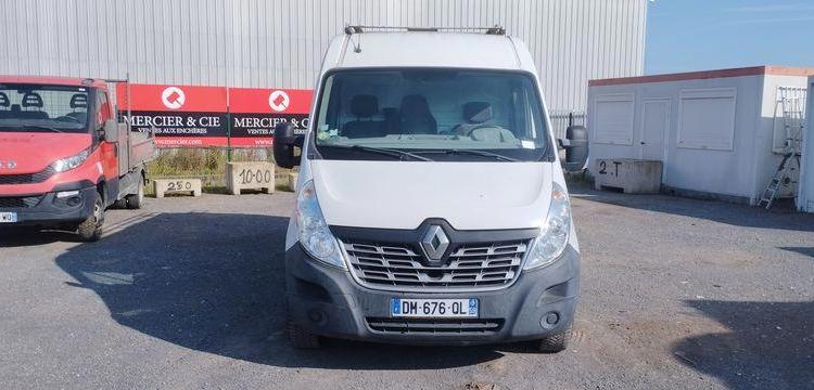 RENAULT MASTER 3 – 2,3 BLUE DCI 16V TURBO – DIESEL – 134066 KMS – ANNEE 2014 BLANC DM-676-QL