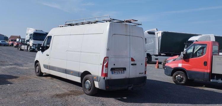 RENAULT MASTER 3 – 2,3 BLUE DCI 16V TURBO – DIESEL – 134066 KMS – ANNEE 2014 BLANC DM-676-QL