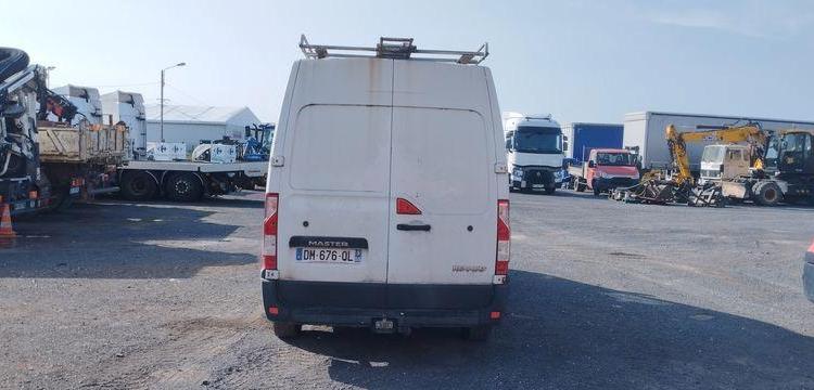 RENAULT MASTER 3 – 2,3 BLUE DCI 16V TURBO – DIESEL – 134066 KMS – ANNEE 2014 BLANC DM-676-QL