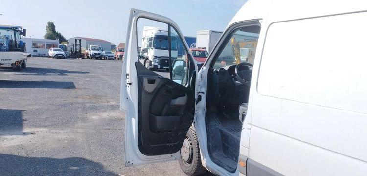 RENAULT MASTER 3 – 2,3 BLUE DCI 16V TURBO – DIESEL – 134066 KMS – ANNEE 2014 BLANC DM-676-QL