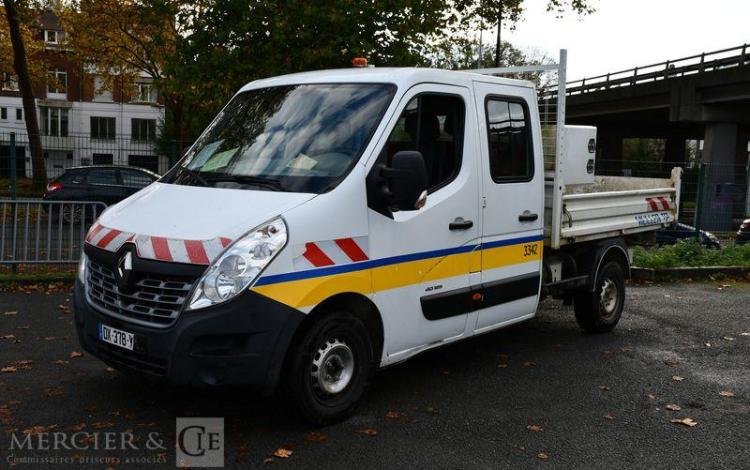 RENAULT MASTER CDB BLANC DX-378-YN