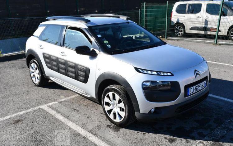 CITROEN C4 CACTUS 1,6 BLUEHDI 100 FEEL S&S GRIS EJ-625-HJ