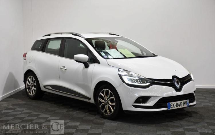 RENAULT CLIO BLANC EK-846-RV