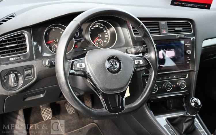 VOLKSWAGEN GOLF VII  EM-779-SC