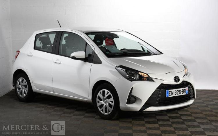 TOYOTA YARIS E69 FRANCE 2017 BLANC EN-326-BR