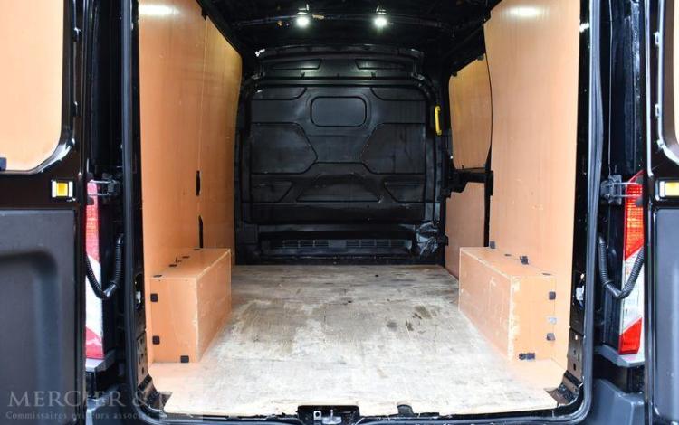 FORD TRANSIT NOIR EQ-243-MC