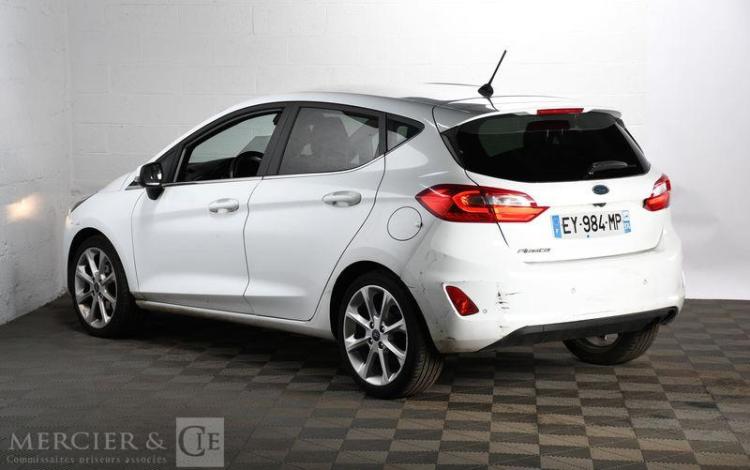 FORD FIESTA 1,5 TDCI 85CH TITANIUM S&S BLANC EY-984-MP