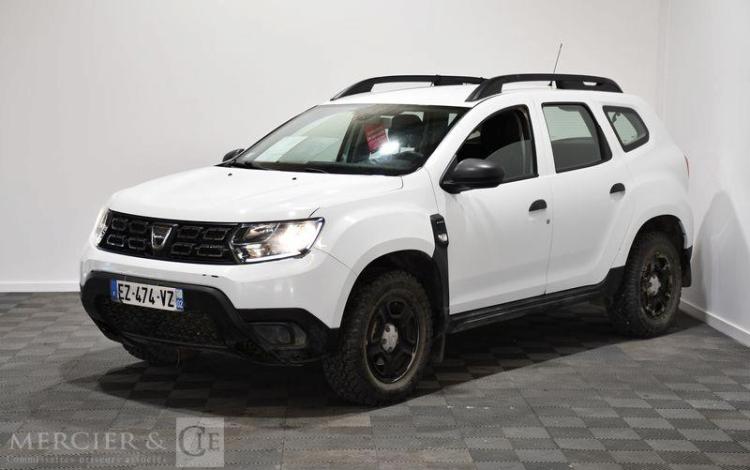 DACIA DUSTER 1,5 DCI 110 ESSENTIEL 4X4 BLANC EZ-474-VZ